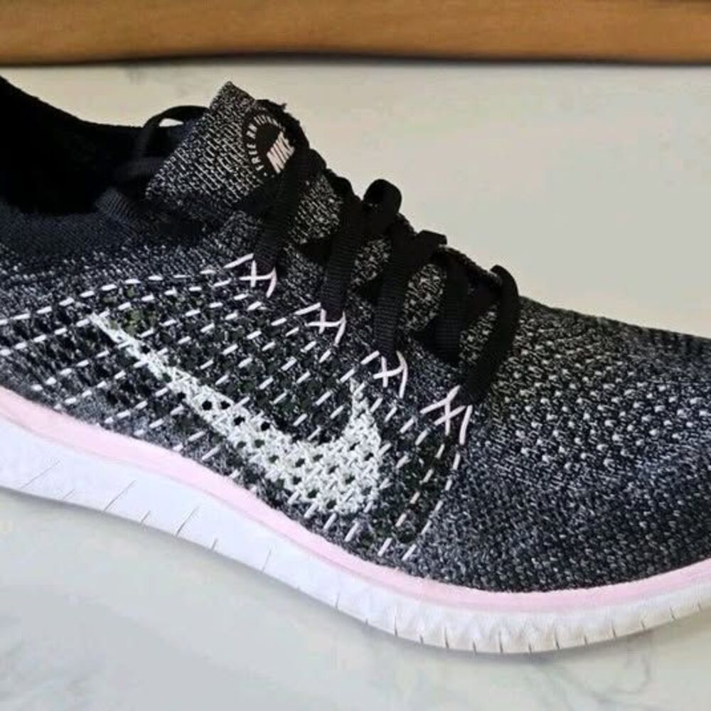 Nike Free RN Flyknit 2018 Women's Size 8 Running Shoes Black White Pink